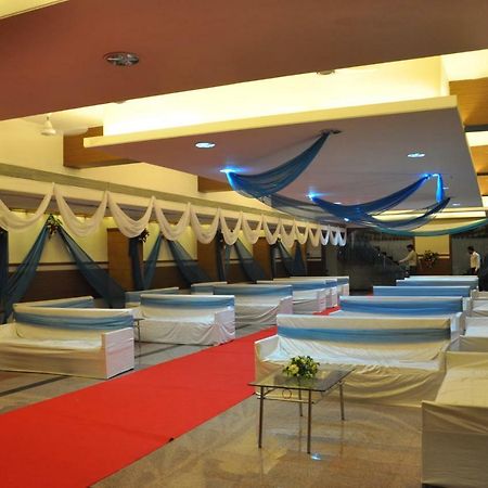 Jhānsi Hotel Sheela Shree Plaza מראה חיצוני תמונה