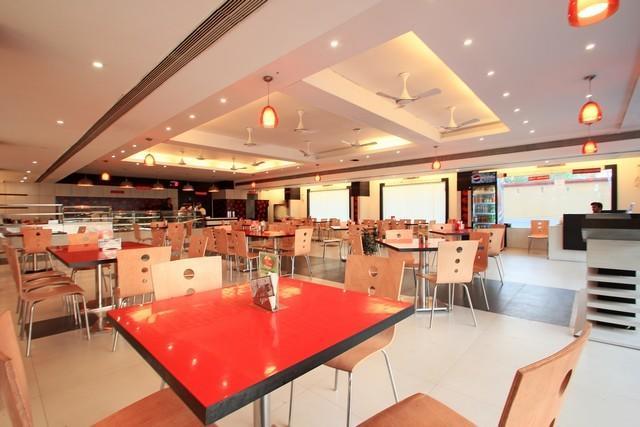 Jhānsi Hotel Sheela Shree Plaza מראה חיצוני תמונה